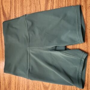 Athleta Transcend 5" Bike Short Green XXS